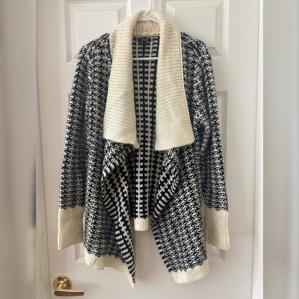 APT 9 Black and White Cardigan